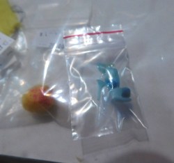 BLUE POMPOMS A